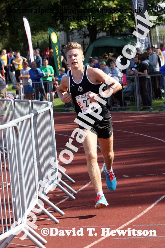 Mens under-17s, Northern Road Relays, Blackpool. Photo: David T. Hewitson/Sports for All Pics